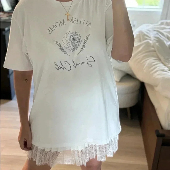 Autism moms social club tee - Picture 3 of 3